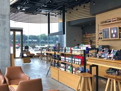 大堂-星巴克臻选(成都环球乐天店)