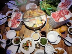 -蒙肥羊·酸汤潮牛·鲜牛肉火锅烤肉自助(岗顶店)