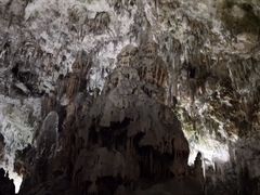 -波斯托伊纳溶洞