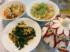 -汗腾格里·风味餐厅(新疆驻京办店)