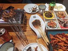 -喝丢一只鞋海鲜烧烤·海肠捞饭(文体街店)