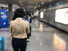 -陆家浜路(地铁站)
