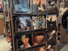 -黑胶星球(华发中城商都店)