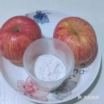土豆淀粉，食用油。做法：第一步