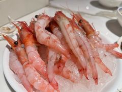 -雍容荟活帝王蟹活龙虾自助(苏宁旗舰店)