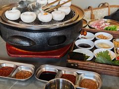 -围炉肉舍•炭烤活鳗•丹东海鲜烤肉(步行街店)