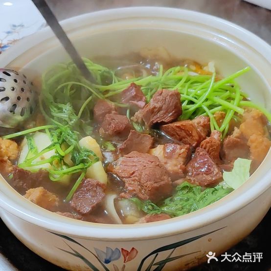 特色砂锅王(玉河街店)