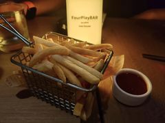 -FOUR PLAY BAR