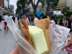 -詹爷爷乌节路街头冰淇淋