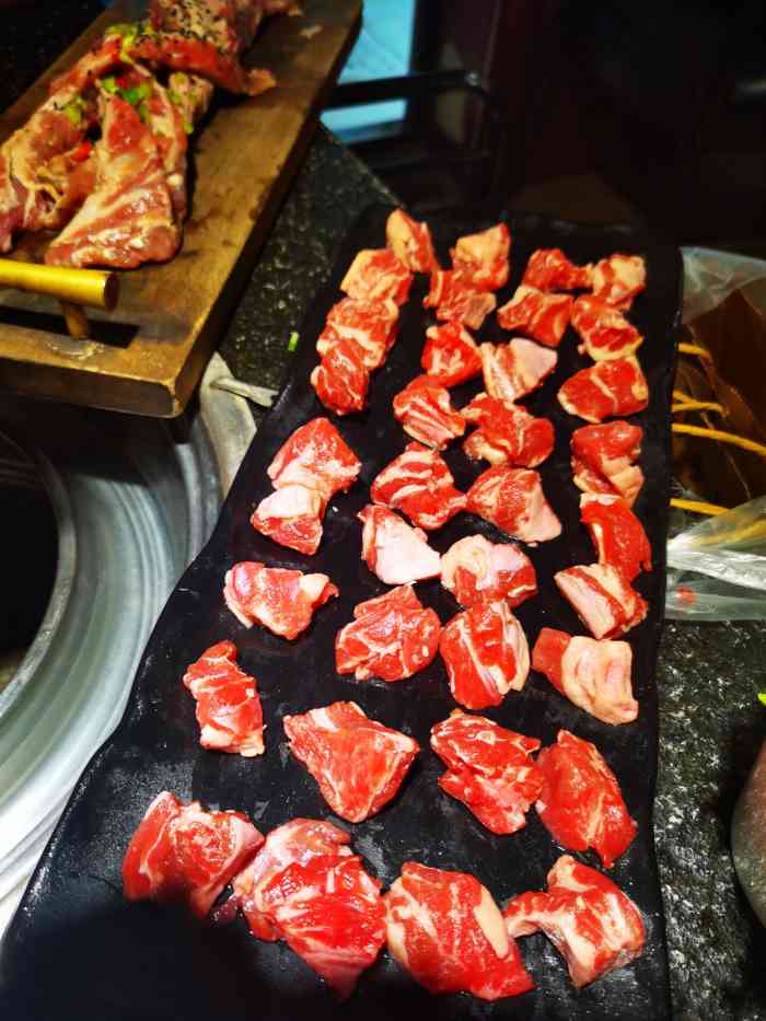 黑牛无双-"吃完这家烤肉店,其他的烤肉店的味道都已经.