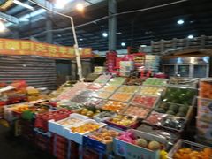 -上海龙吴水胜海发市场