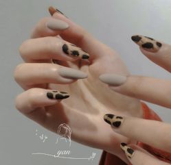 -ZX·美睫设计师汇聚店