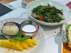 -泰椰里·泰国餐厅(智慧城广百广场店)