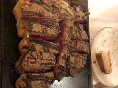 -奥斯特牛排馆(美第奇宫店)