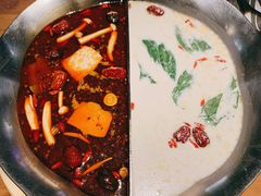 台式麻辣锅-湊湊火锅·茶憩(杭州湖滨银泰in77店)
