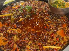 锅底里有粉儿-鸿顺老铁锅美蛙鱼府(解放碑店)