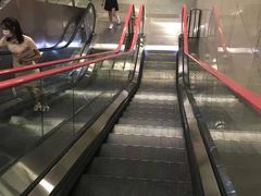 -红土地(地铁站)