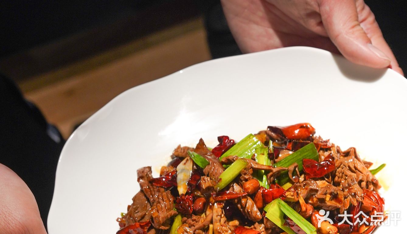 ins风环境🍀贵州风味创意菜混搭是个什么味？