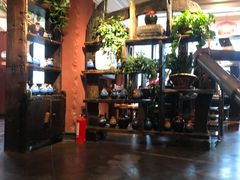 -大匠工房古船木艺术餐厅·猪肚鸡专门店(长白仙岛店)