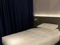 -柏曼酒店(广州长隆旅游度假区汉溪长隆地铁站店)