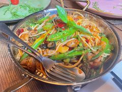 -SISTERS BAR RESTAURANT川意酒馆(嘉善老市H楼店)