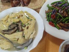 -金麒麟美食城