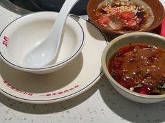 -三人行骨头王火锅(长寿店)