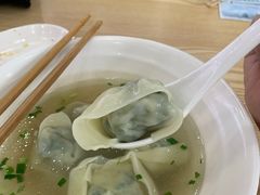 -珊珊小笼馆(仙霞路店)
