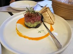 牛肉塔塔配牛油果黑橄榄酱-Solo(衡山路店)