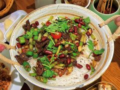 小炒黄牛肉拌粉-包小笼·金牌汤包(中山路店)