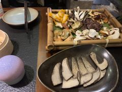 -菌自由丨野生菌火锅特色庭院餐厅(丽江古城店)