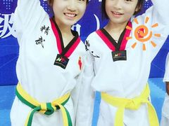 -悦动体能篮球羽毛球网球(三里河店)