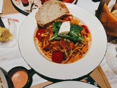 星厨乳酪肉酱意粉配烤面包片-乔泰勒JOETYLER西餐厅(曲江店)