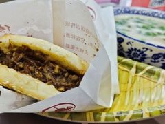 -穆得·老周家牛肉烧饼(普利街店)