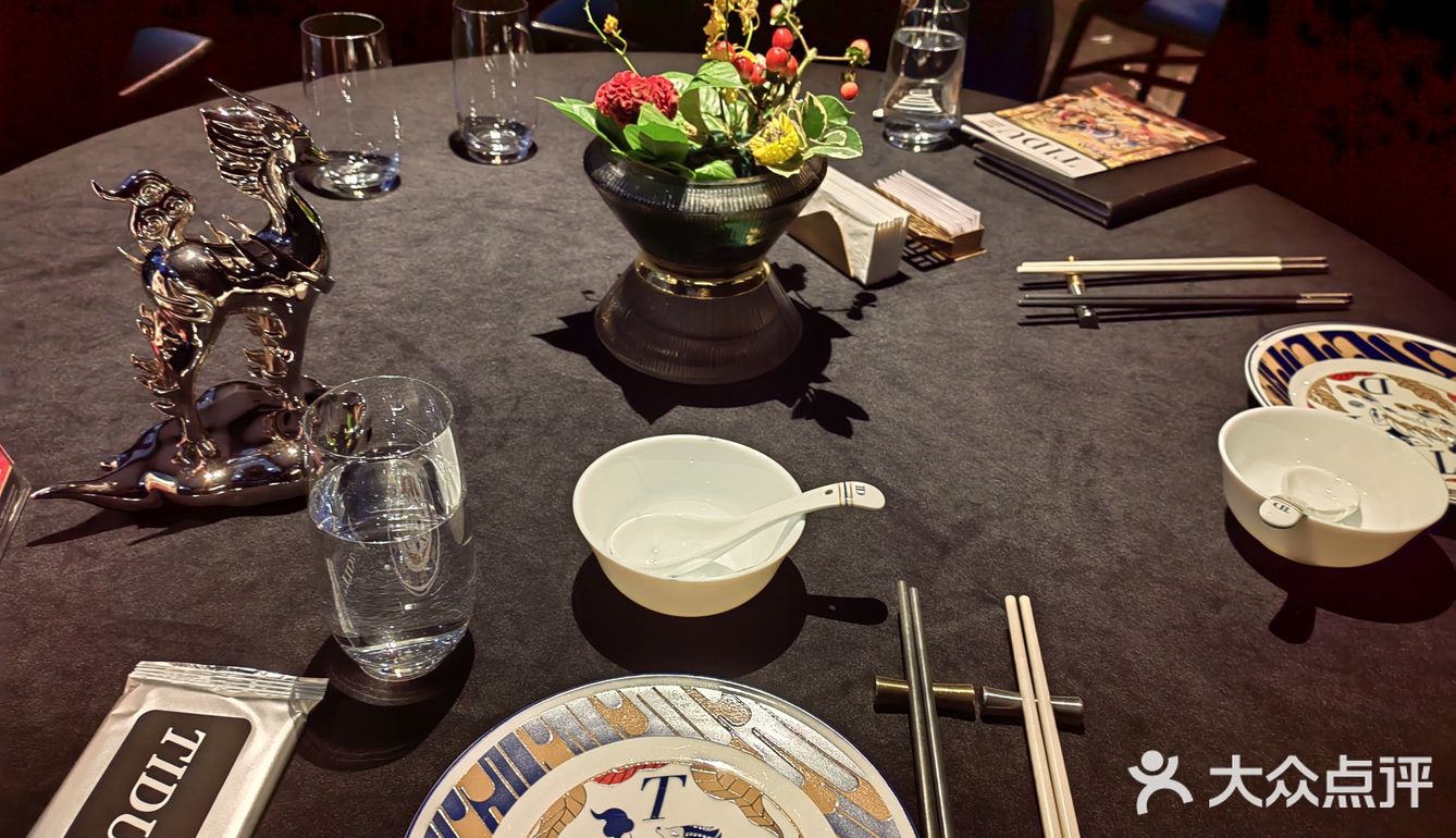 高端餐厅的优质体验-提督荟聚店