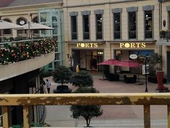 -王府井奥莱临潼小镇(临潼店)