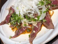 三分熟牛肉-桂马·日本料理·海胆·海鲜饭·酒场(民主广场店)