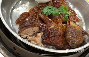 Premium Golden Roast Goose
