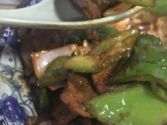 酱爆猪肝盖饭-胡记锅贴·沪上游子老鸭粉丝汤(太原路店)