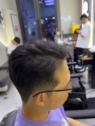 -尤司男士国潮理发馆