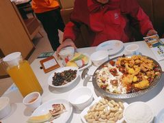 -小鱼小牛(世欧广场店)