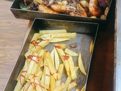 -老东镇啤酒屋海鲜加工·蒸汽海鲜·海鲜烧烤(台东店)