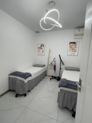 -瓷肌博士·祛痘科技美肤