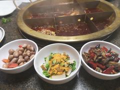 -小天鹅火锅·一线江景洪鼎旗舰店(洪崖洞店)