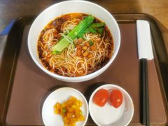 重庆小面-小滨楼(渝都大道店)