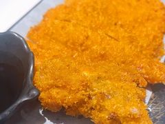 馋嘴炸猪排-馋三尺蟹粉小笼(人民广场店)