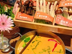 -樾餐厅泰式海鲜火锅(民歌湖店)