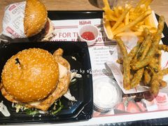 -The Habit Burger Grill 哈比特汉堡(爱琴海店)
