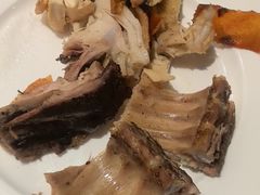 -亚龙湾希尔顿自助餐厅·海鲜·烧烤·沙滩BBQ·现场乐队