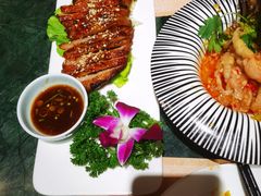 猪颈肉-暹罗酒肆泰餐厅酒吧